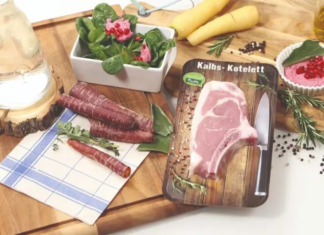 Skinpack/Flatskin fra Nemco er den perfekte løsning til at fremhæve produktet i køledisken. Vi har et bredt udvalg af kød emballage til f.eks. kød, fisk, kylling, grøntsager og færdigretter, hvoraf flere af vores skin pack produkter er genanvendelige eller plastreduceret.