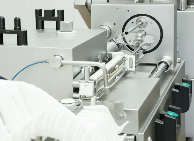 Vemag HP10L + VS227 + AH 219 Vemag højkapacitets pølselinje med ophænger | Pølsestopper og pølsesprøjte til fødevareindustrien | Nemco