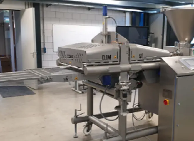 DJM VacForm06 | Bøfformere til formning og portionering af hakket kød til burger | Maskiner til formning af fødevareprodukter | Nemco